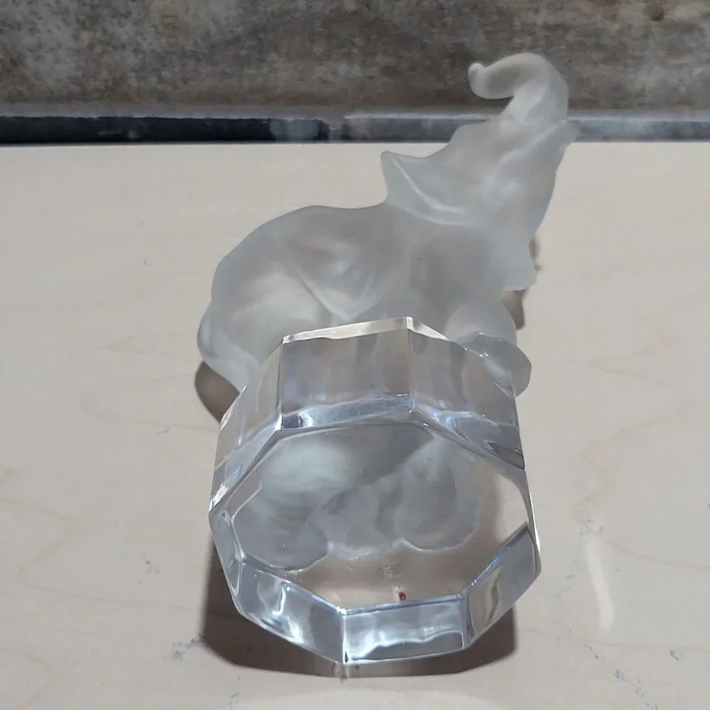 Vintage Goebel Frosted Crystal Elephant Paperweight On Pedestal Figurine